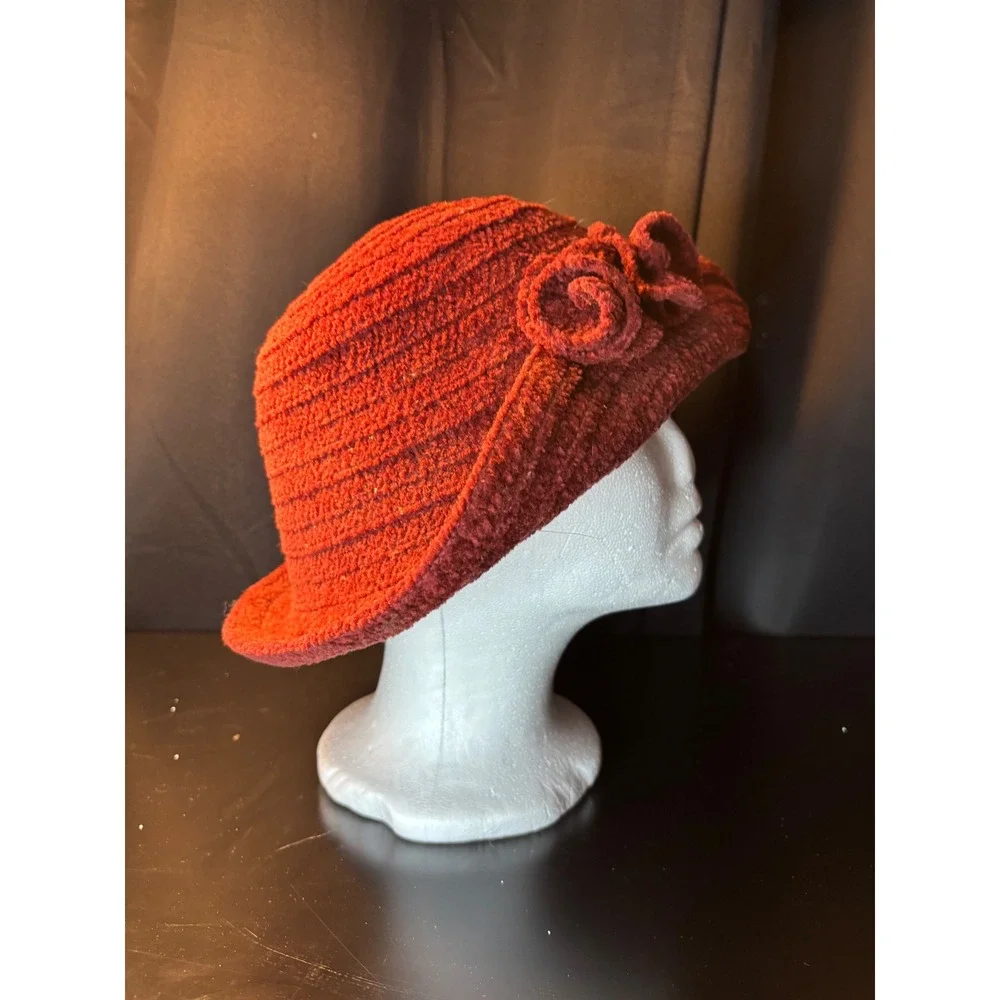 Signature Studio Vintage Rust Red Boucle Knit Floral Cloche Hat RN 31289